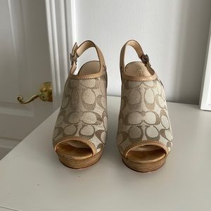 Coach sandal platform